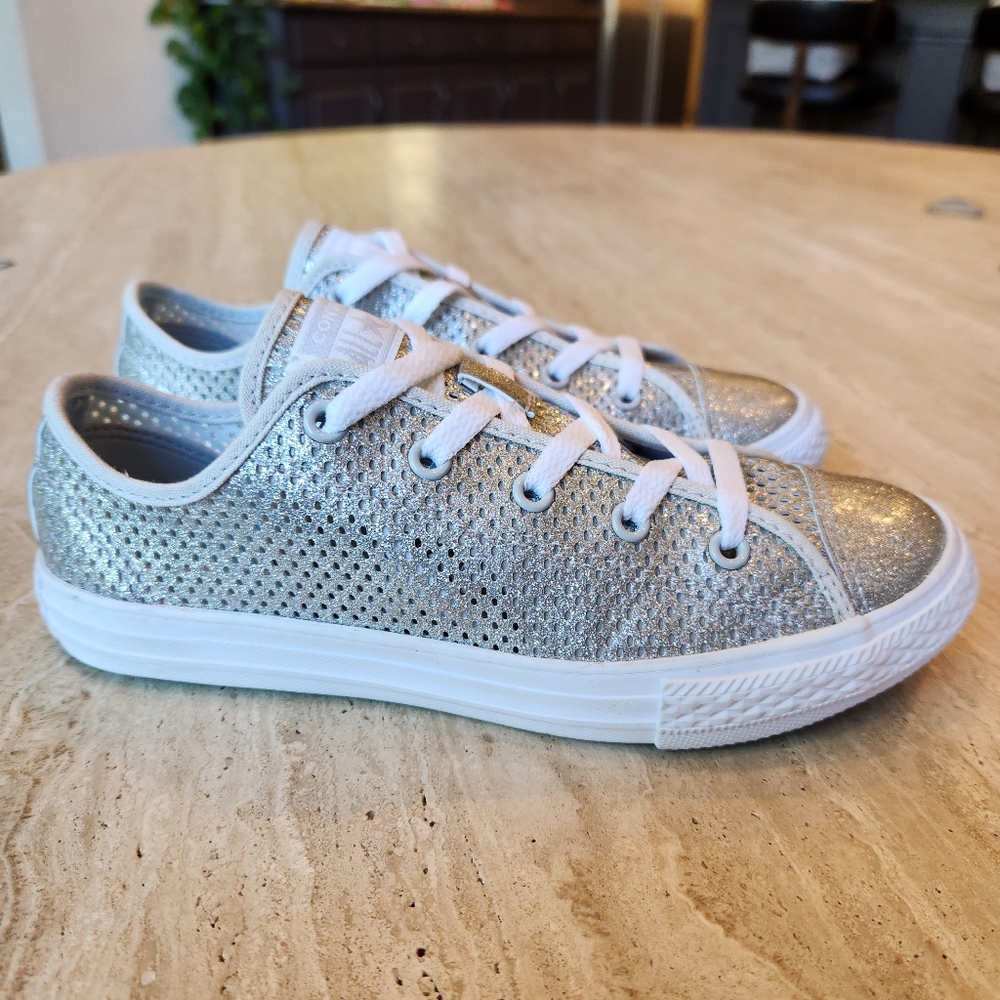 Converse All Stars Perforated Silver Girls US Size 4